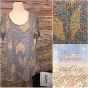 💙 Lularoe Perfect T fit and flare shape!